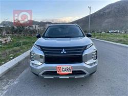 ميتسوبيشي اوتلاندر